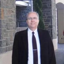Prof. Dr. Ömer Tarık Akçal — Genel Cerrahi, İstanbul. Portre fotoğrafı.