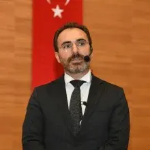 Doç. Dr. Harun Demirci — Beyin Ve Sinir Cerrahisi, Ankara. Portre fotoğrafı.