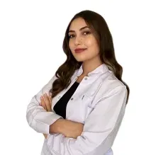 Dyt. Yağmur Doğan — Diyetisyen. Portre fotoğrafı.