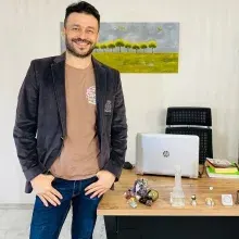 Fzt. Teoman Gündüz — Fizyoterapi Ve Rehabilitasyon, İzmir. Portre fotoğrafı.