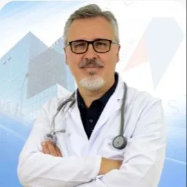 Dr. Öğr. Üyesi Osman Cantekin — İç Hastalıkları, Bağcılar, İstanbul. Portre fotoğrafı.