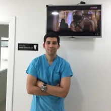 Dr. Dt. Sadık Gençoğlan — İstanbul. Portre fotoğrafı.