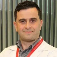 Prof. Dr. Gökhan Temiz — Nefroloji, Bahçelievler, İstanbul. Portre fotoğrafı.