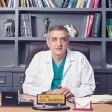 Prof. Dr. Cem Yıldırım — Göz Hastalıkları, Denizli. Portre fotoğrafı.
