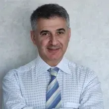 Prof. Dr. Bülent Çiftçi — Göğüs Hastalıkları, Ankara. Portre fotoğrafı.