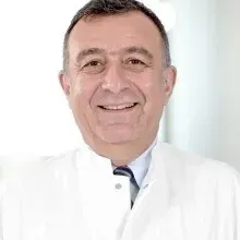 Prof. Dr. Halil İbrahim Bekler — Ataşehir, İstanbul. Portre fotoğrafı.