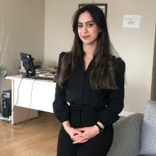 Psk. Ayşenur Dalgıç — Psikoloji, Bursa. Portre fotoğrafı.