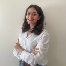 Psk. Fatma Nur Aydın — Psikoloji, Mersin. Portre fotoğrafı.