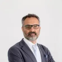 Op. Dr. Cem Akarsu — Ankara. Portre fotoğrafı.