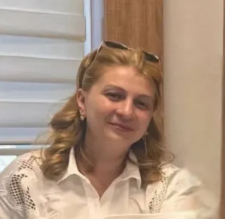 Op. Dr. Elif Mutlu Oğur profilinde yer alan galeri fotoğrafı.
