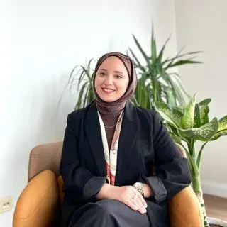Kl. Psk. Beyza Samur — Psikoloji, İstanbul. Portre fotoğrafı.