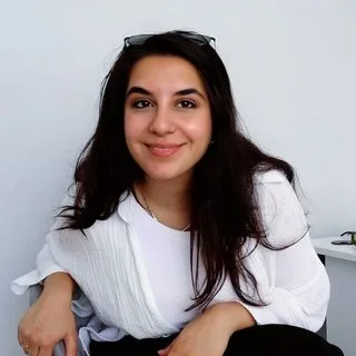 Psk. Azra Bozkurt — Psikoloji, Bolu. Portre fotoğrafı.