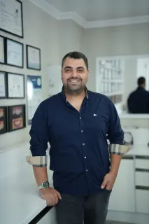 Uzm. Dt. M. Burak Kirişci profilinde yer alan galeri fotoğrafı.