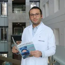Op. Dr. Umut Zereyak — Plastik Rekonstrüktif Ve Estetik Cerrahi, İstanbul. Portre fotoğrafı.