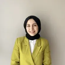 Zeynep Burcu Özalay. Portre fotoğrafı.