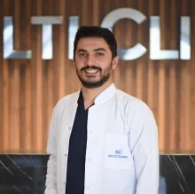 Uzm. Dt. Salih Danışman — Aydın. Portre fotoğrafı.