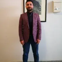Dr. Fzt. Mert Ş. Ergin — Fizyoterapi Ve Rehabilitasyon, İstanbul. Portre fotoğrafı.