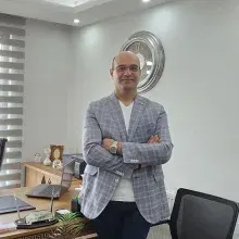Prof. Dr. Murat Başbuğ — Genel Cerrahi, Balıkesir. Portre fotoğrafı.