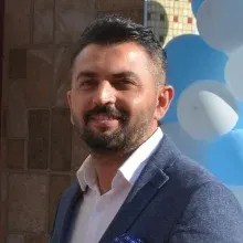 Dr. Ayhan Karadurak — Çukurova, Adana. Portre fotoğrafı.