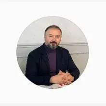 Op. Dr. Muammer Doğan — Kulak Burun Boğaz, İstanbul. Portre fotoğrafı.