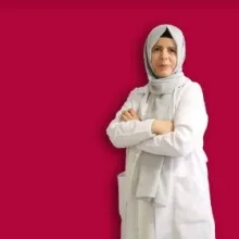 Uzm. Dr. Ayşe Sözen — Nöroloji, Aydın. Portre fotoğrafı.