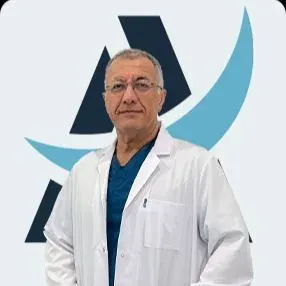 Prof. Dr. Mete Alpaslan — Kardiyoloji, Keçiören, Ankara. Portre fotoğrafı.