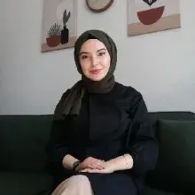 Psk. Dan. Rüveyda Çakır — Psikolojik Danışma ve Rehberlik, Kocaeli. Portre fotoğrafı.
