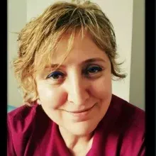 Op. Dr. Nurdan Şahin Yücel — Kadın Hastalıkları Ve Doğum, İstanbul. Portre fotoğrafı.