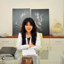 Dr. Gül Fennibilek — Sertifikalı Medikal Estetik, Adana. Portre fotoğrafı.