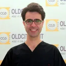 Dr. Öğr. Üyesi Enes Tan — Eskişehir. Portre fotoğrafı.