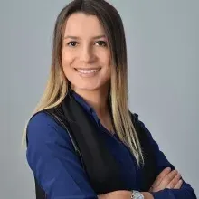 Dyt. Gizem Çalışkan Akgül — Diyetisyen, İstanbul. Portre fotoğrafı.