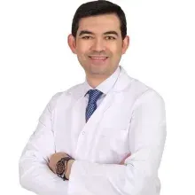 Doç. Dr. Hakan Dağıstan — Kulak Burun Boğaz, Konya. Portre fotoğrafı.