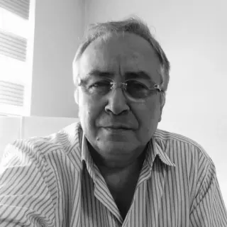 Prof. Dr. Kadri Yamaç profilinde yer alan galeri fotoğrafı.