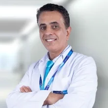 Prof. Dr. Emir Kübilay Şenen — Kardiyoloji, Muratpaşa, Antalya. Portre fotoğrafı.