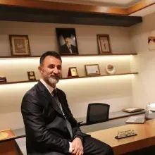 Prof. Dr. Adem Kırış — Radyoloji, İstanbul. Portre fotoğrafı.