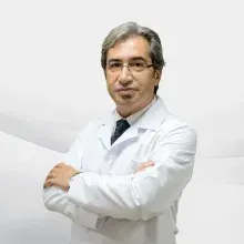 Prof. Dr. Ekber Şahin — Göğüs Cerrahisi, Şehitkamil, Gaziantep. Portre fotoğrafı.