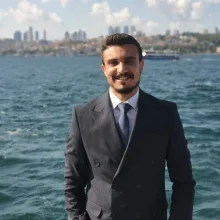 Psk. Dan. Yusuf Öztürkmen — Psikolojik Danışma ve Rehberlik, İstanbul. Portre fotoğrafı.