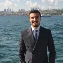 Psk. Dan. Yusuf Öztürkmen — Psikolojik Danışma ve Rehberlik, İstanbul. Portre fotoğrafı.