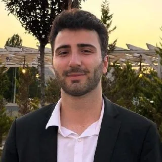Dt. Abdullah Pekgöz — Diş Hekimi, Sancaktepe, İstanbul. Portre fotoğrafı.