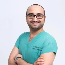 Dr. Öğr. Üyesi Emrullah Özen — Denizli. Portre fotoğrafı.
