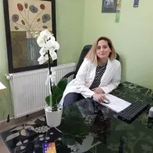 Kl. Psk. Yonca Şentürk — Psikoloji, İstanbul. Portre fotoğrafı.
