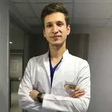 Dt. Muhammed Esat Baykaldı — Diş Hekimi, İstanbul. Portre fotoğrafı.