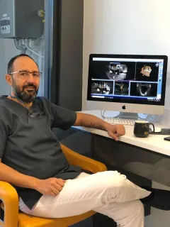 Dt. Sanlı Volkan Öz profilinde yer alan galeri fotoğrafı.
