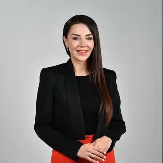 Psk. Kübra Şahin Oğuz — Psikoloji, Ankara. Portre fotoğrafı.