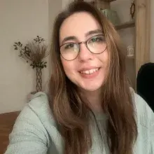 Kl. Psk. Dr. Hatice Şengüllendi — Psikoloji, İstanbul. Portre fotoğrafı.