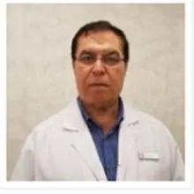 Op. Dr. Şeref Has — Genel Cerrahi, İstanbul. Portre fotoğrafı.