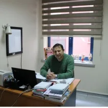 Uzm. Dr. Hakan Bayraktar — Ortopedi Ve Travmatoloji, Pendik, İstanbul. Portre fotoğrafı.