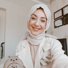 Kübra Ergun — Çocuk Gelişimi. Portre fotoğrafı.
