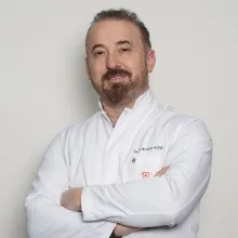Doç. Dr. Bülent Köse — Göz Hastalıkları, Bursa. Portre fotoğrafı.