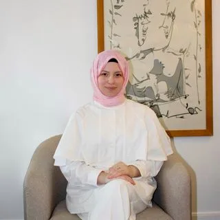 Psk. Merve Kübra Bayram — Psikoloji, İstanbul. Portre fotoğrafı.